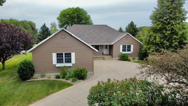 509 7th St, Raymond, MN 56282