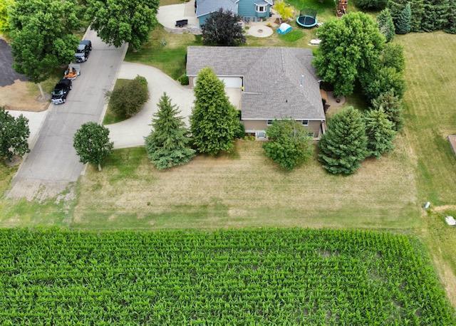 509 7th St, Raymond, MN 56282
