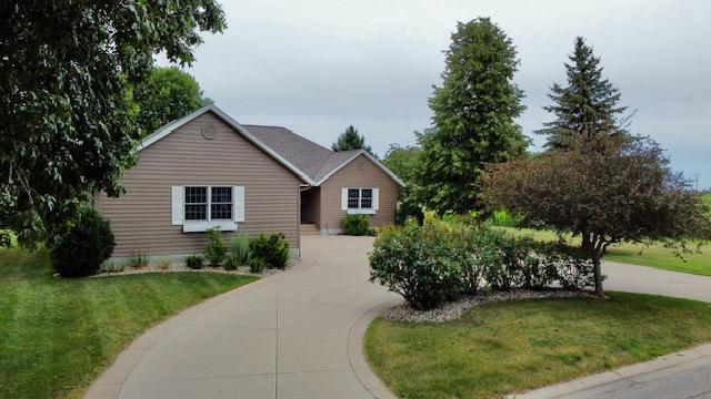 509 7th St, Raymond, MN 56282