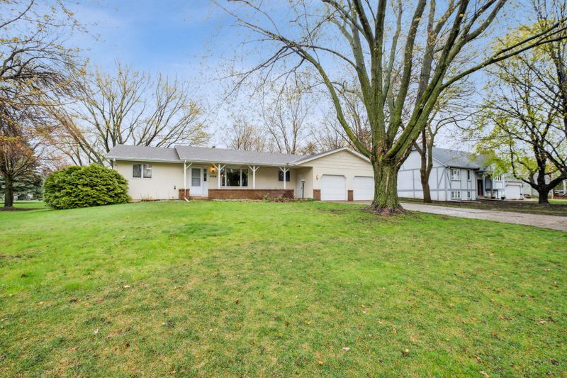 8129 Orchid St, Victoria, MN 55386