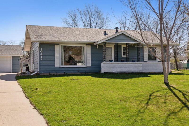10417 Zion St NW, Minneapolis, MN 55433