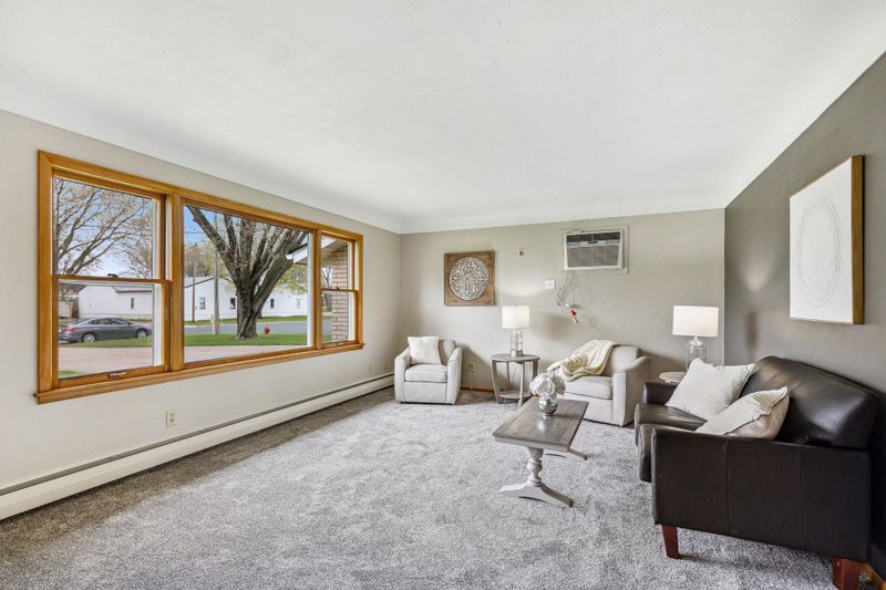 3250 Cannon St, Hastings, MN 55033