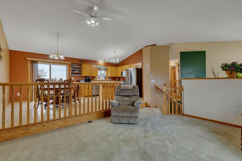 12959 Carole Dr, Becker, MN 55308