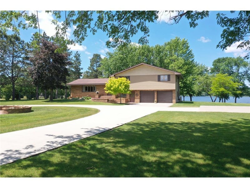 29529 Kraemer Lake Rd, Saint Joseph, MN 56374