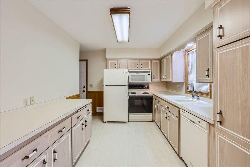 6500 Beard Ave N, Brooklyn Center, MN 55429