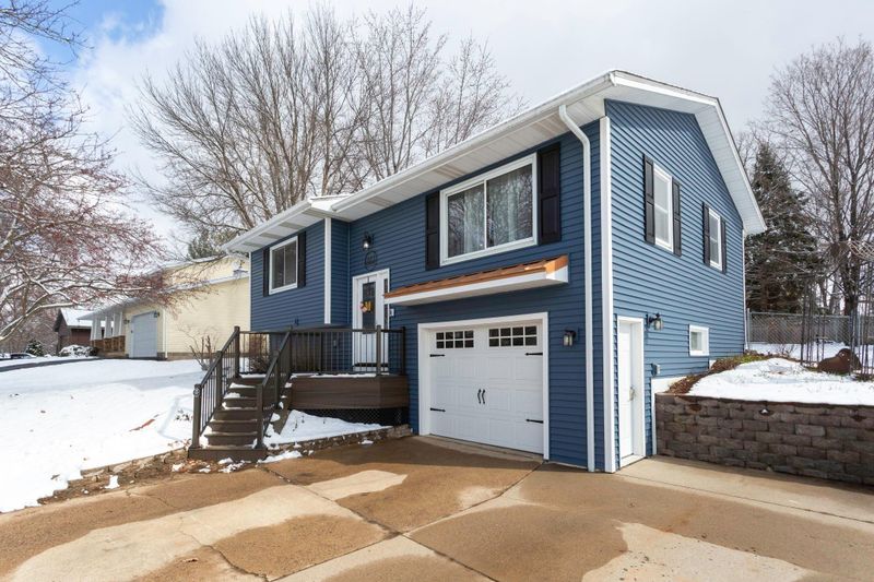 610 Foster St, River Falls, WI 54022