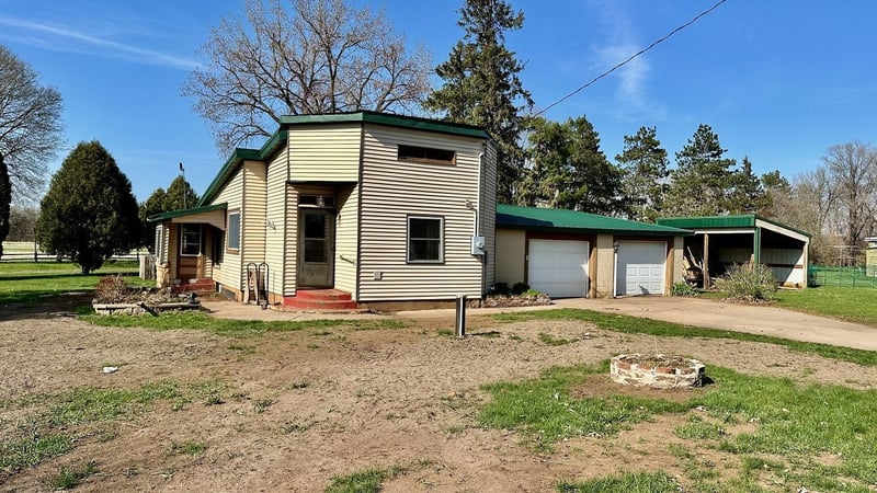 E7261 160th Ave, Mondovi, WI 54755