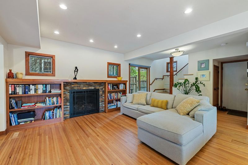 3424 Park Ter, Minneapolis, MN 55406
