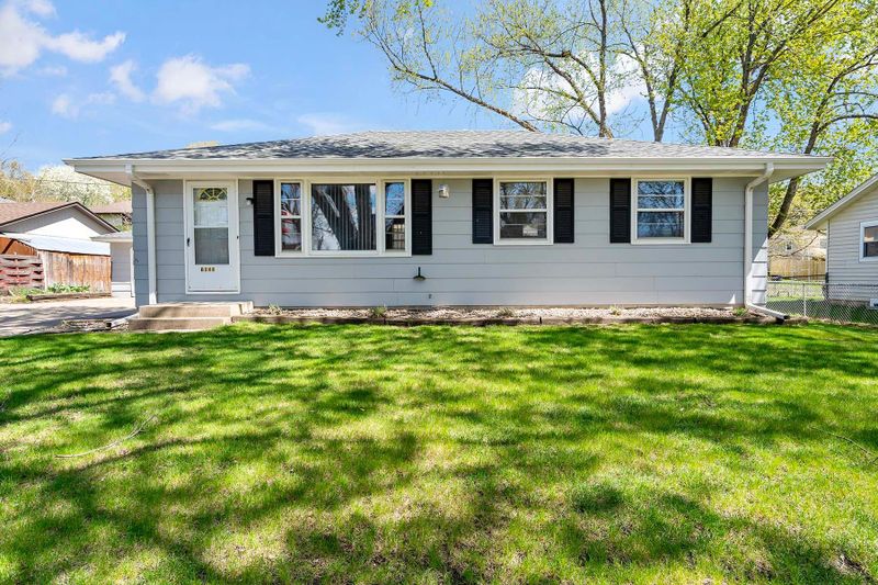1950 Barry Dr, Newport, MN 55055