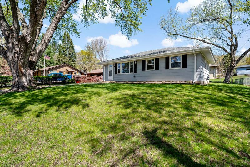 1950 Barry Dr, Newport, MN 55055