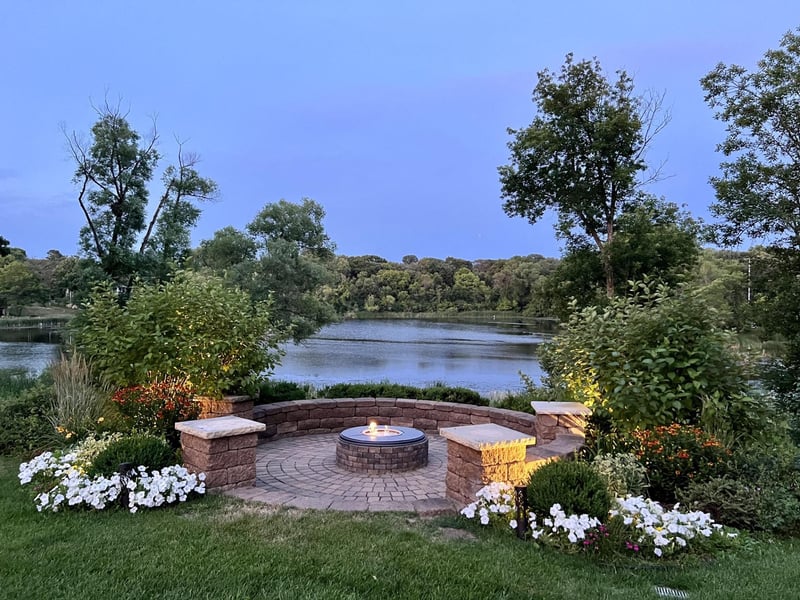 5113 Mirror Lakes Dr, Edina, MN 55436