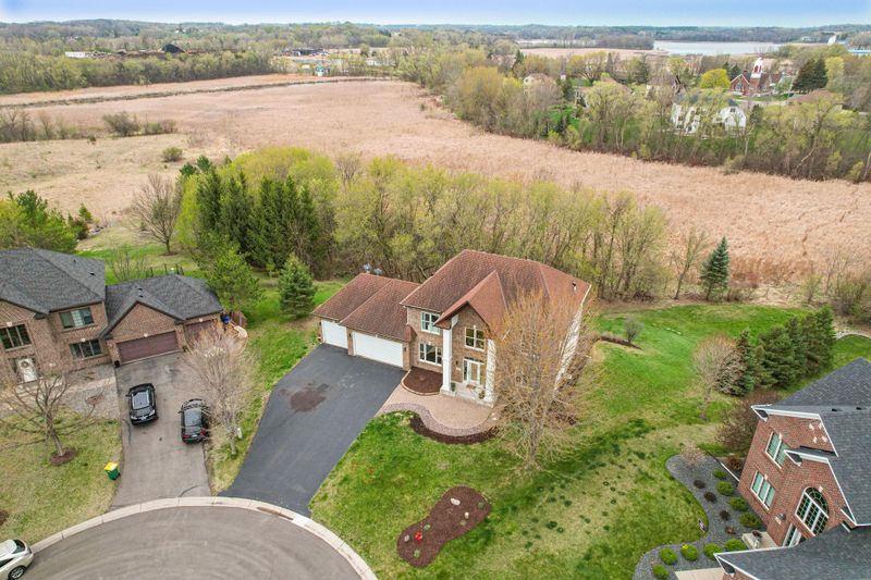 4042 Turtle Rd, Minnetrista, MN 55375