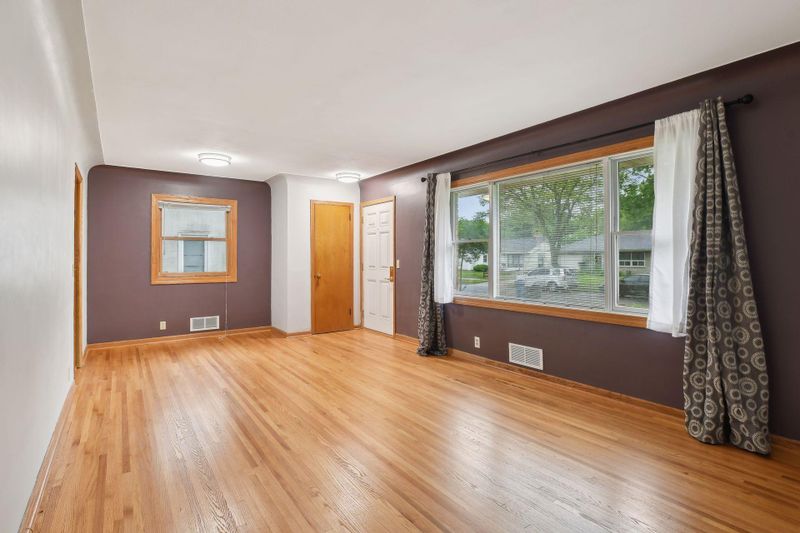 5228 Logan Ave N, Minneapolis, MN 55430