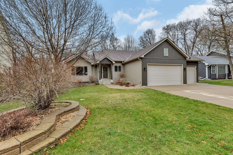 131 Frontier Ct, Sauk Rapids, MN 56379