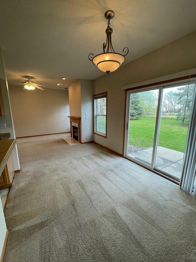 8578 Grove Cir, Shakopee, MN 55379