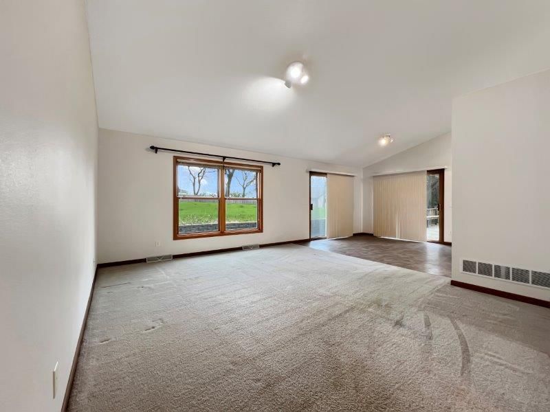 3824 Cedar Creek Ct, Fairmont, MN 56031