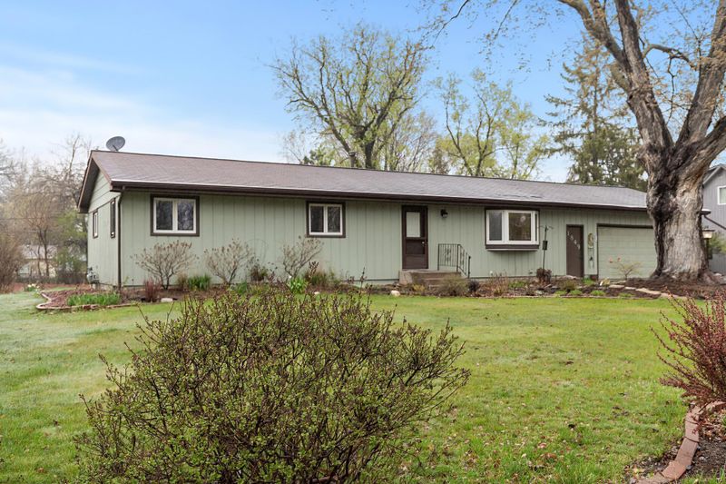 1849 Noble Rd, Arden Hills, MN 55112