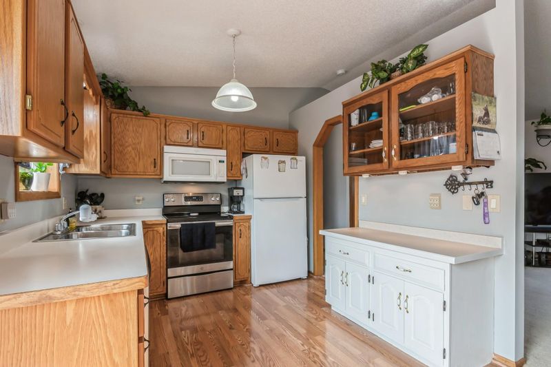 25788 10th St W, Zimmerman, MN 55398