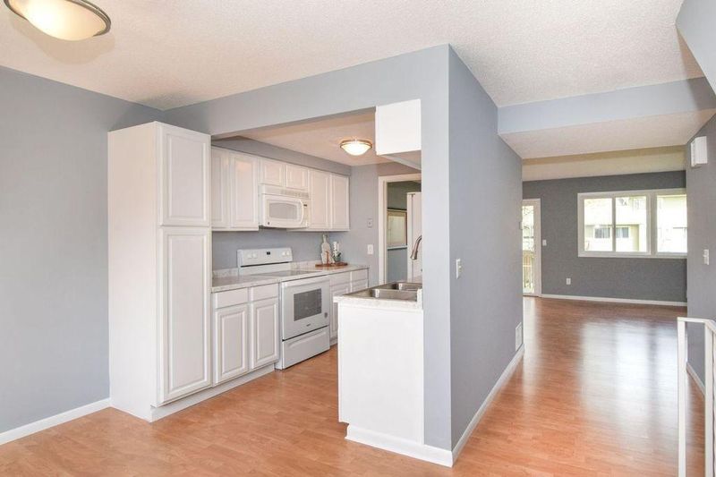12280 Drake St NW, Minneapolis, MN 55448