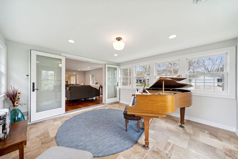 6605 Limerick Ln, Edina, MN 55439