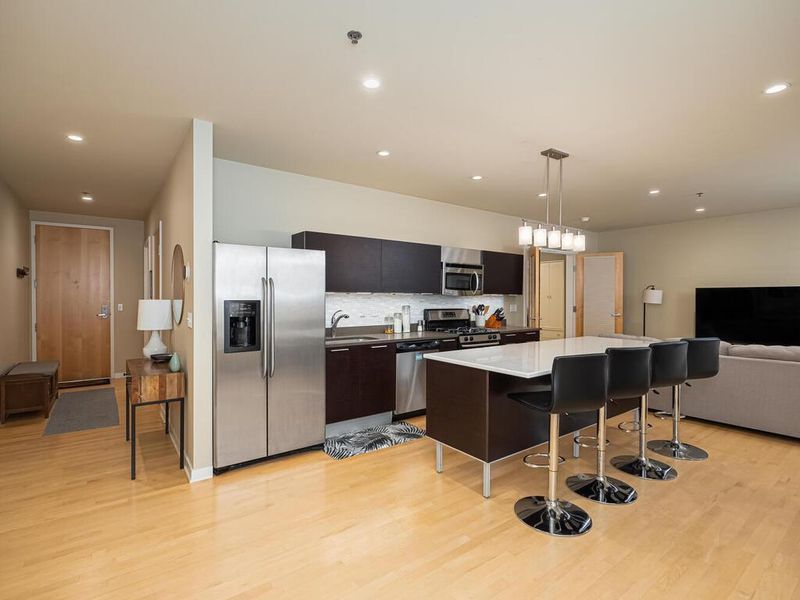 3116 W Lake St #122, Minneapolis, MN 55416