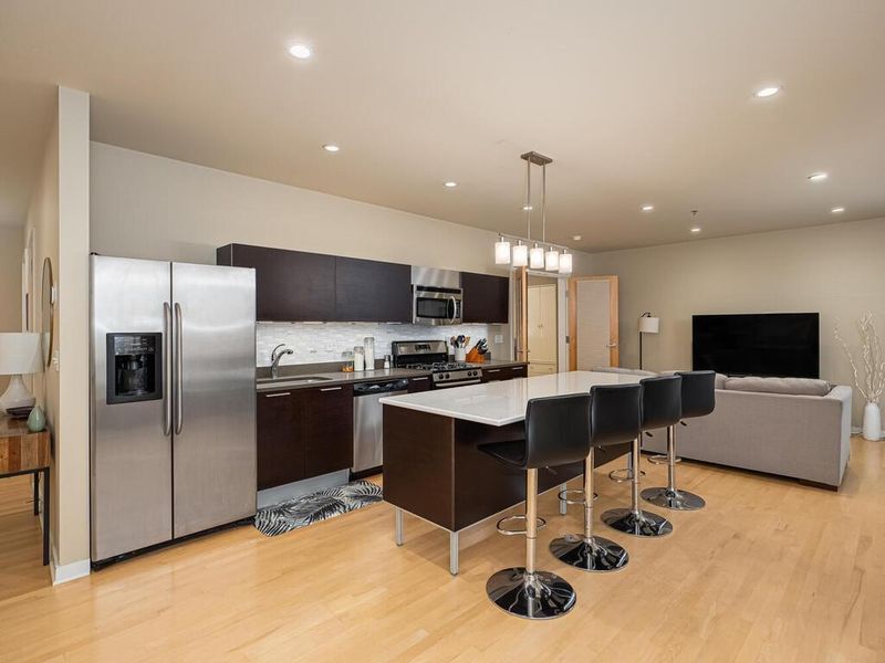 3116 W Lake St #122, Minneapolis, MN 55416