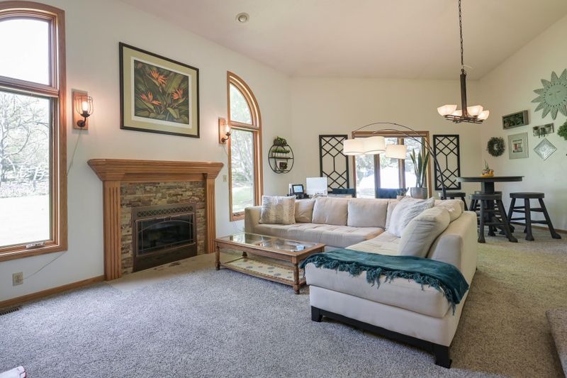 203 Woodduck Cir, Delano, MN 55328
