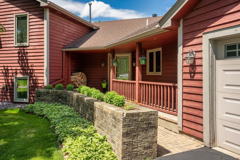 203 Woodduck Cir, Delano, MN 55328