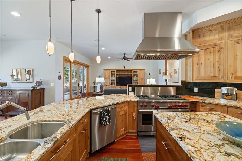 1588 N Highway 21, Ely, MN 55731