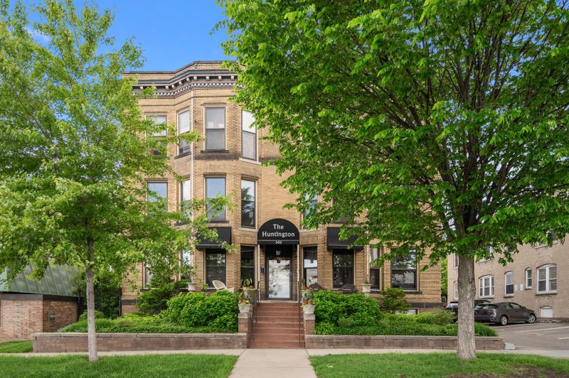 300 Marshall Ave #3, Saint Paul, MN 55102