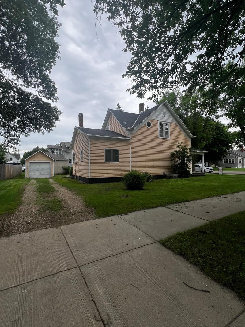 213 2nd St W, Canby, MN 56220