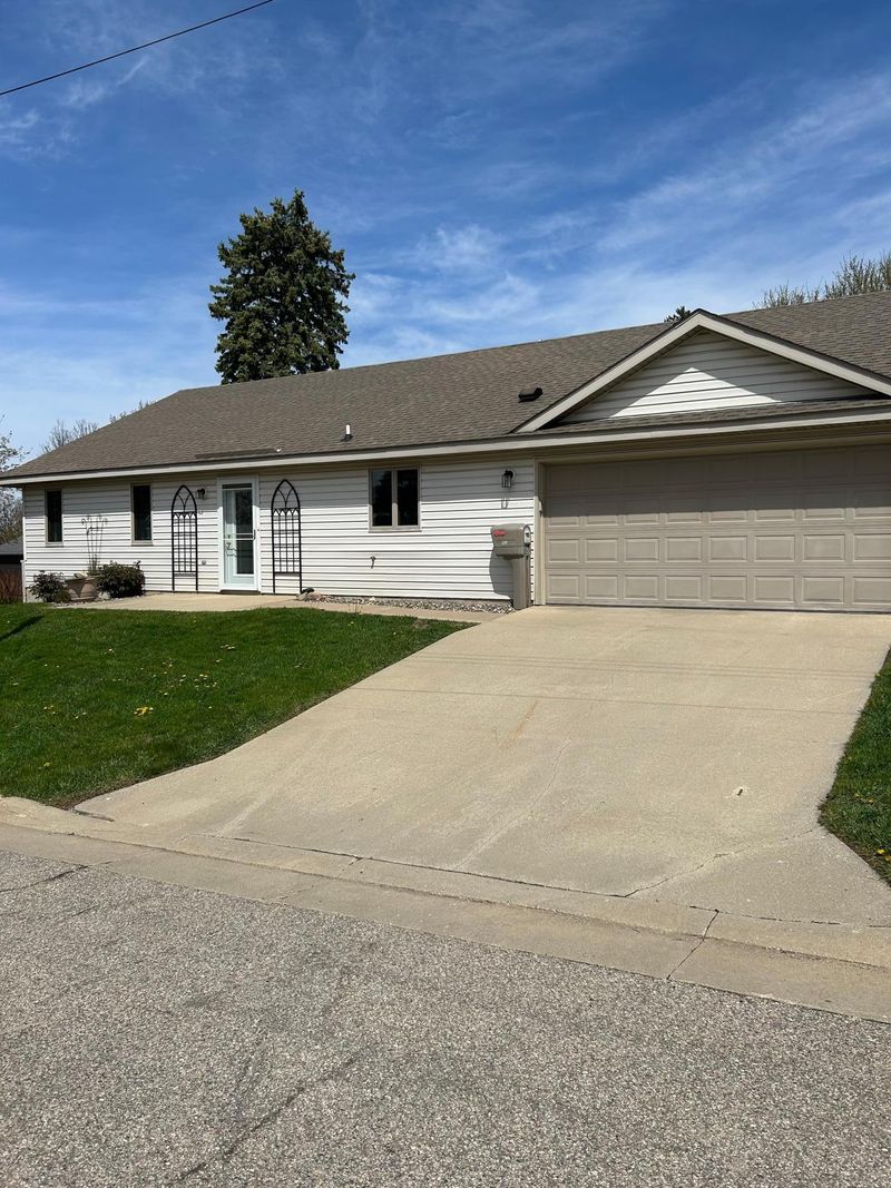 1085 S Main St, Zumbrota, MN 55992