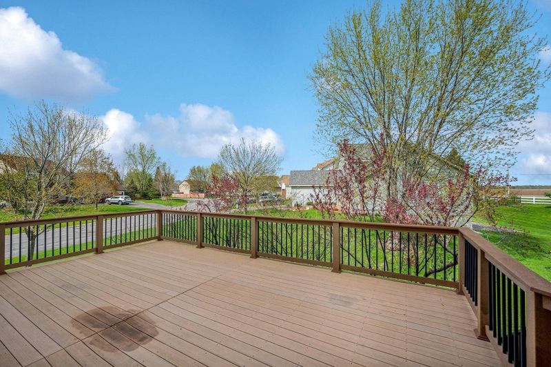 7885 Jorgensen Cir S, Cottage Grove, MN 55016