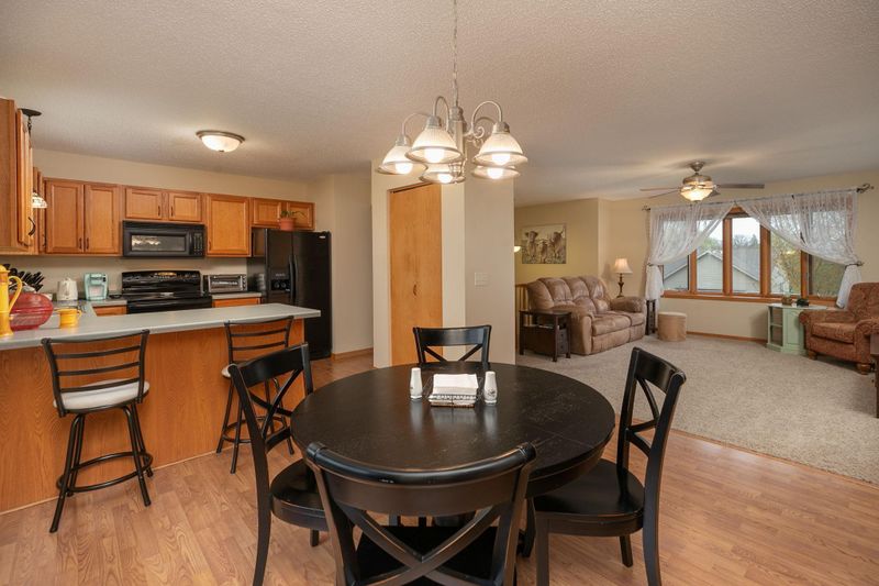 3083 Rose Heights Dr SE, Rochester, MN 55904