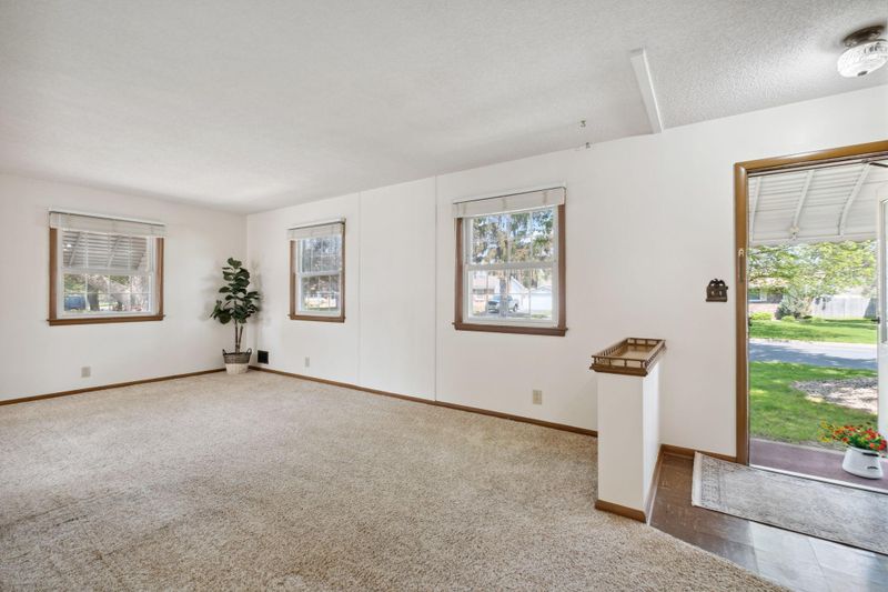 4507 66th Ave N, Brooklyn Center, MN 55429