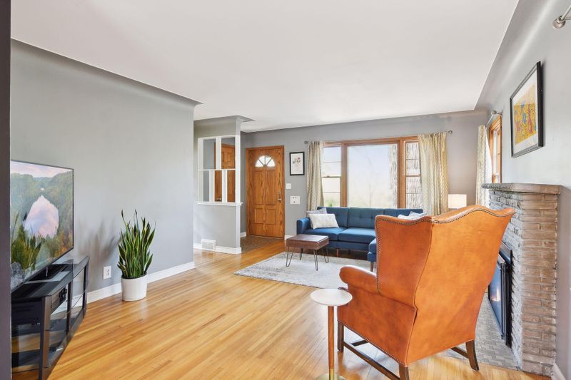 716 E Minnehaha Pw, Minneapolis, MN 55417
