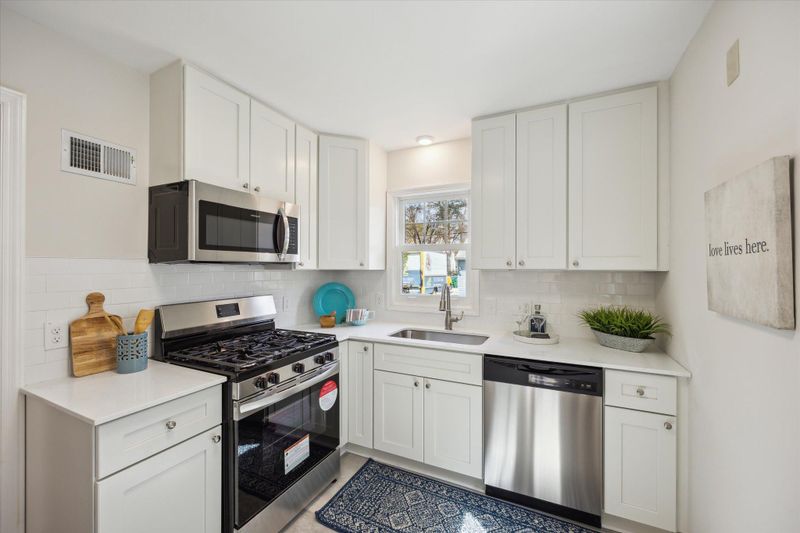 2841 Jersey Ave S, Saint Louis Park, MN 55426