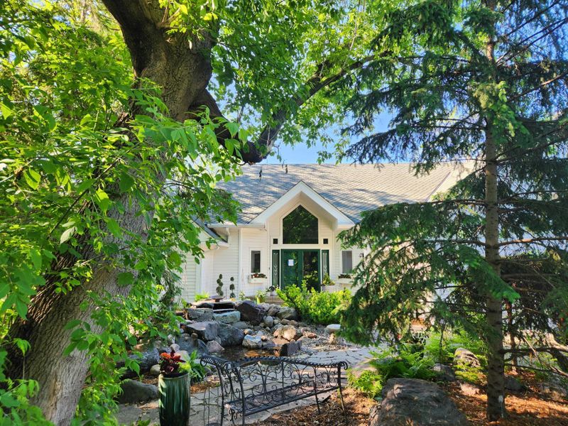 9325 Yukon Ave S, Bloomington, MN 55438