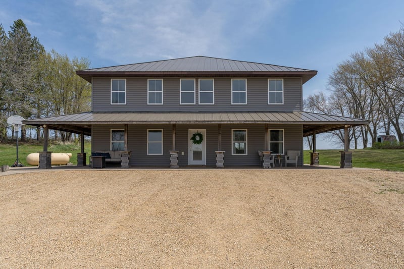 41327 307th Ave, Saint Peter, MN 56082