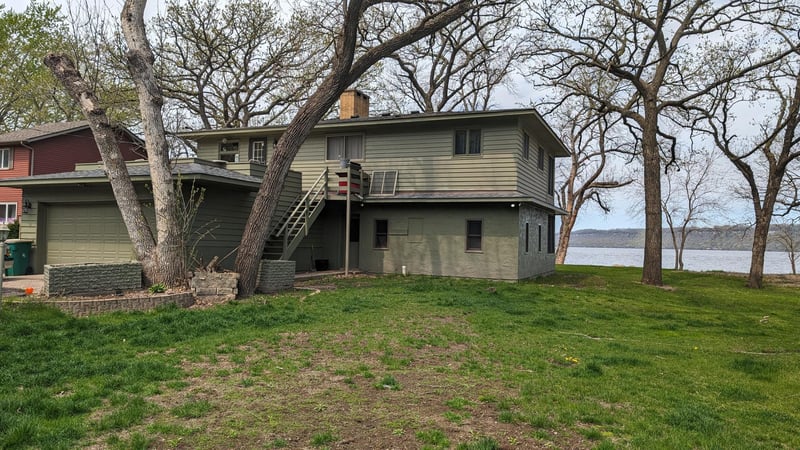 27868 Greens Point Rd, Red Wing, MN 55066