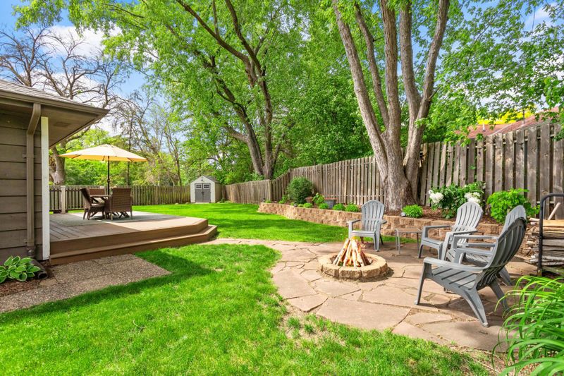 3706 W 90th St, Bloomington, MN 55431