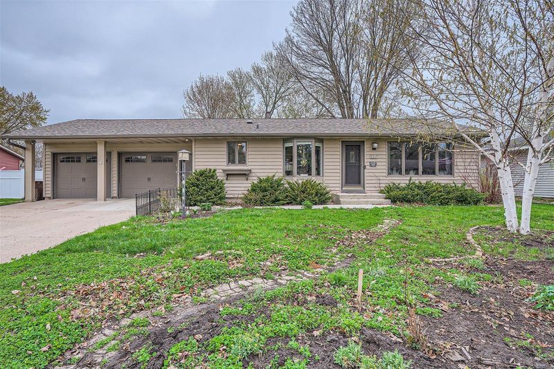 1217 Park Ln, Hastings, MN 55033