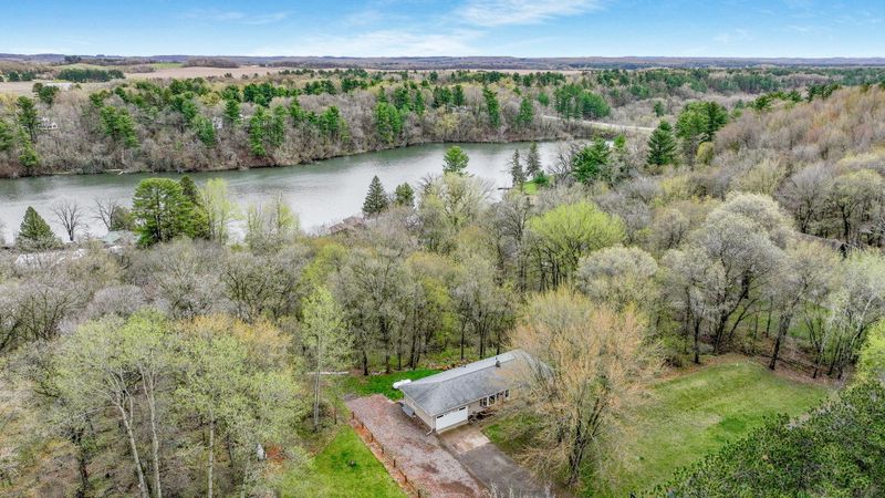 N3762 990th St, Eau Claire, WI 54703