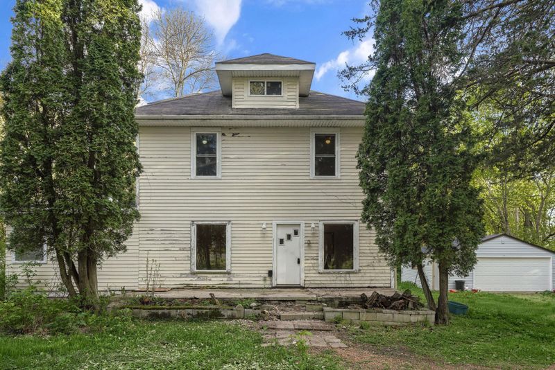18351 State Highway 99, Le Center, MN 56057
