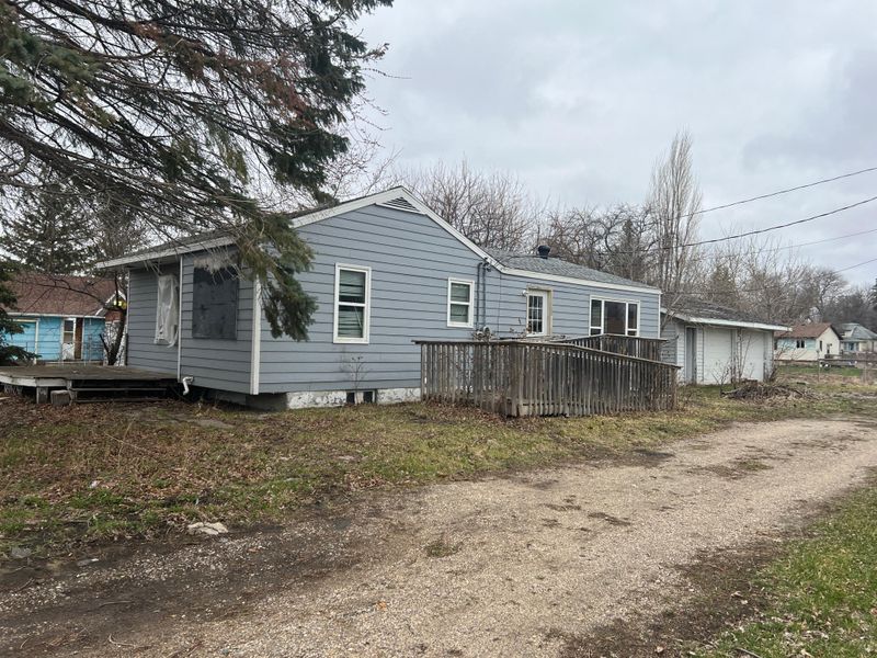 515 W Minnesota Ave, Mahnomen, MN 56557
