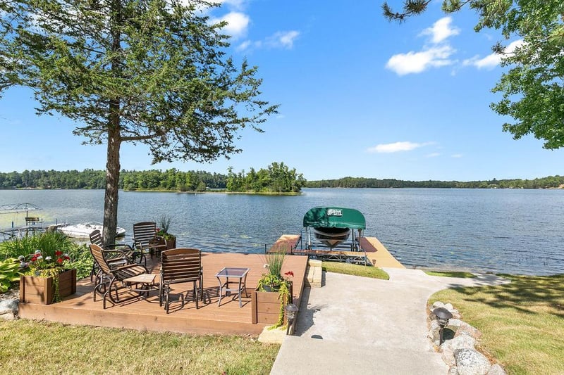 33360 Lone Pine Dr, Browerville, MN 56438