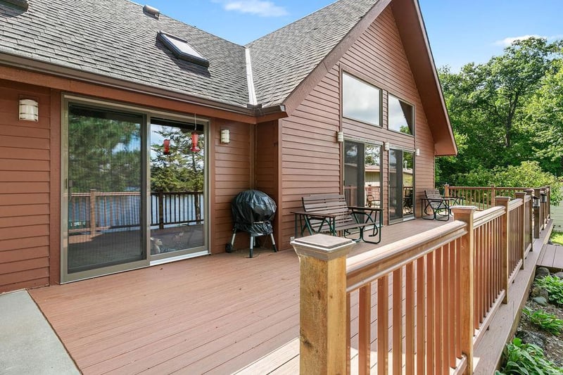 33360 Lone Pine Dr, Browerville, MN 56438