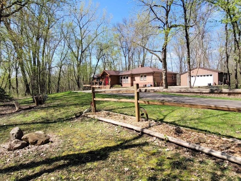 1839 Kohlman Ave, Maplewood, MN 55109