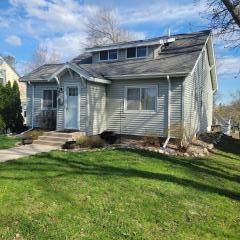 415 E Alcott Ave, Fergus Falls, MN 56537