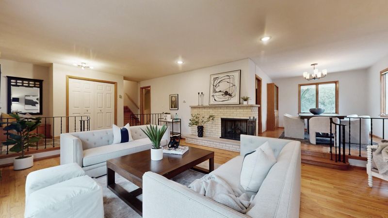 5113 Meadow Rg, Edina, MN 55439